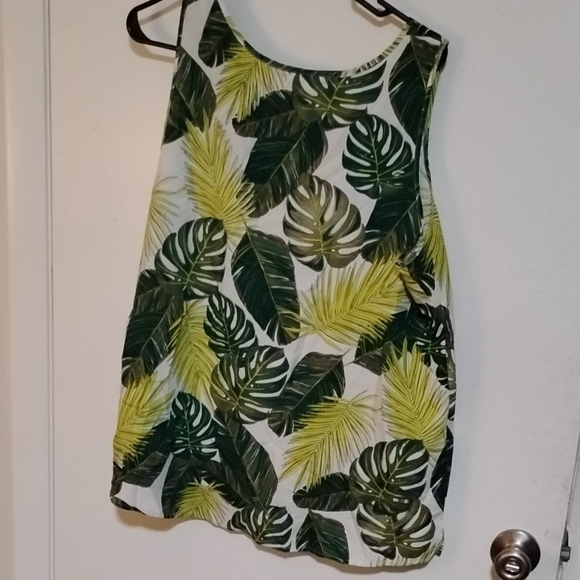 Time and Tru White and Green Sleeveless Tank Top - Picture 3 of 4